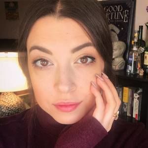 Meet your Posher, Nikki